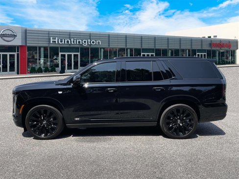 Used 2025 Cadillac Escalade Sport Platinum w/ LPO, ONYX Package image 9