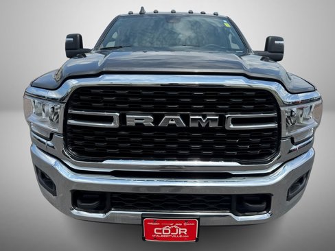 Used 2024 RAM 3500 SLT w/ Quick Order Package 2YG SLT image 11