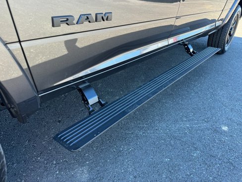 Used 2024 RAM 2500 Limited image 14