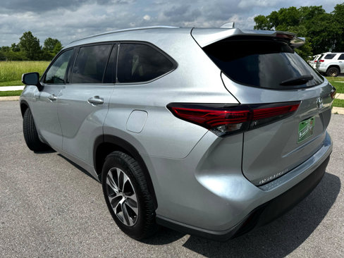 Used 2020 Toyota Highlander XLE image 7