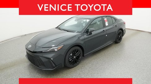 New 2026 Toyota Camry Hybrid image 1