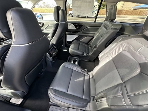 New 2025 Lincoln Aviator Reserve w/ Luxury Package image 26