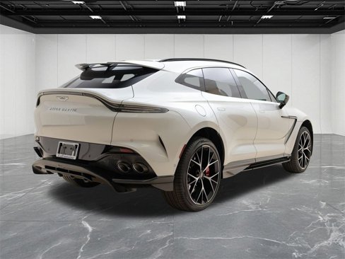 New 2025 Aston Martin DBX 707 image 8