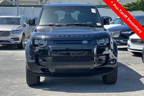 New 2024 Land Rover Defender 130 X-Dynamic SE image 8