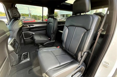 New 2025 Jeep Wagoneer Series II image 10