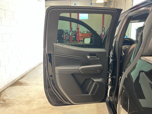 New 2025 Chevrolet Colorado LT w/ LT Convenience Package image 31
