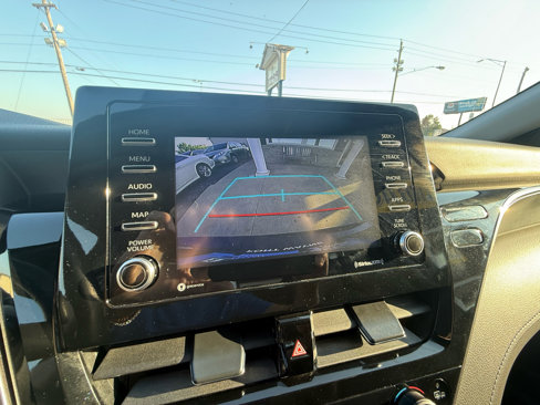 Used 2024 Toyota Camry SE image 22