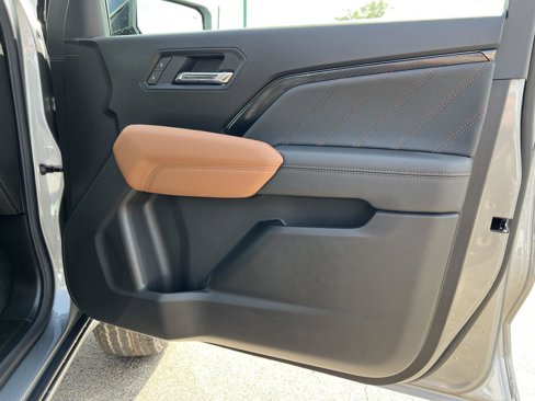 New 2026 GMC Canyon AT4 image 15