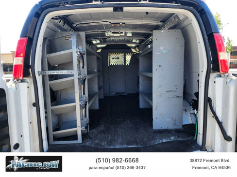 Used 2017 Chevrolet Express 2500 Extended image 18