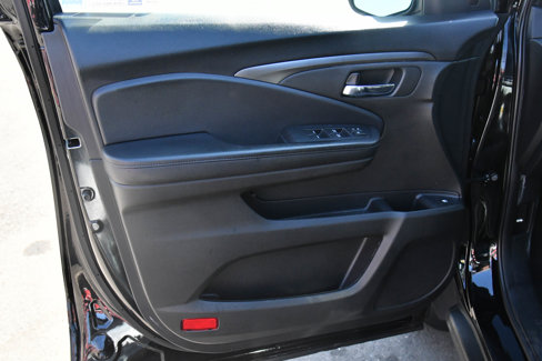 Used 2022 Honda Pilot Sport image 14