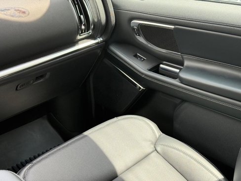 New 2025 Ford Expedition Platinum w/ Stealth Performance Package image 11