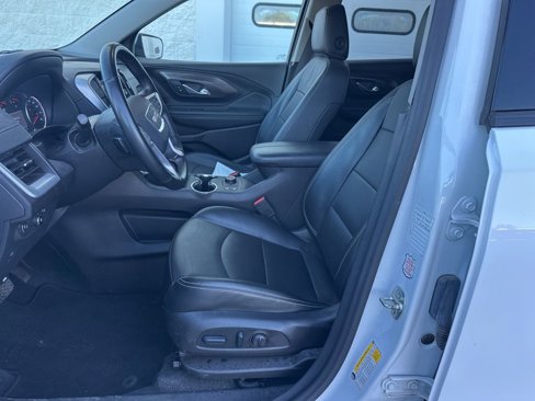 Used 2024 GMC Terrain SLT image 8