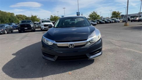 Used 2018 Honda Civic EX image 3