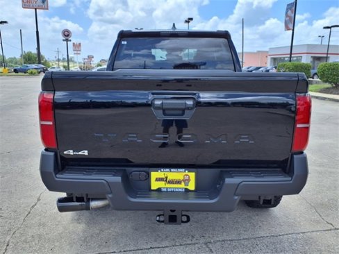 New 2025 Toyota Tacoma SR image 3