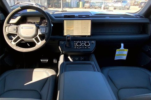 New 2024 Land Rover Defender 110 V8 image 5