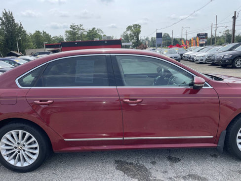 Used 2017 Volkswagen Passat 1.8T SE image 4