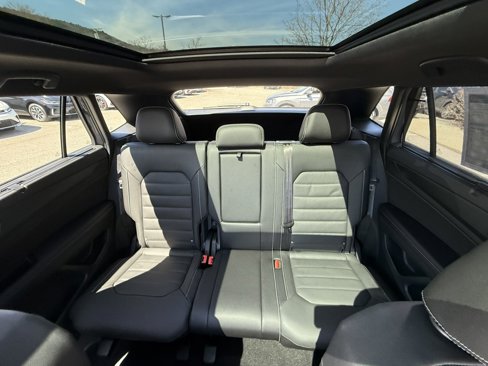 New 2025 Volkswagen Atlas Cross Sport SEL R-Line image 19