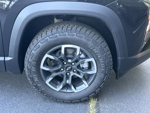 New 2026 Chevrolet Equinox ACTIV image 12