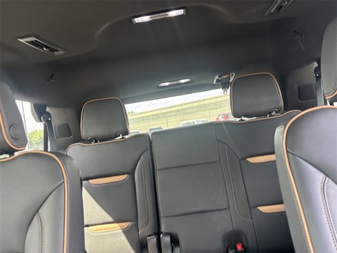 Used 2022 GMC Yukon AT4 image 31