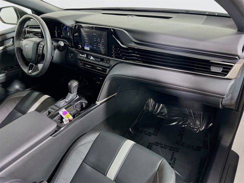 Certified 2025 Toyota Camry SE w/ Convenience Package image 25