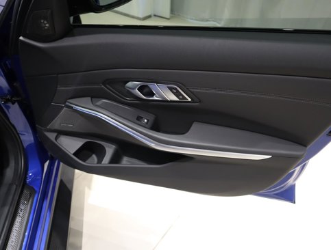 Used 2023 BMW M3 Competition w/ Parking Assistance Package image 13