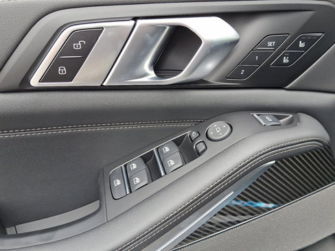 New 2026 BMW X5 M60i image 8