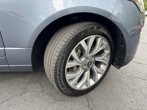 Used 2019 Land Rover Range Rover HSE image 35