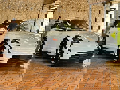 Used 2024 Porsche Taycan image 7