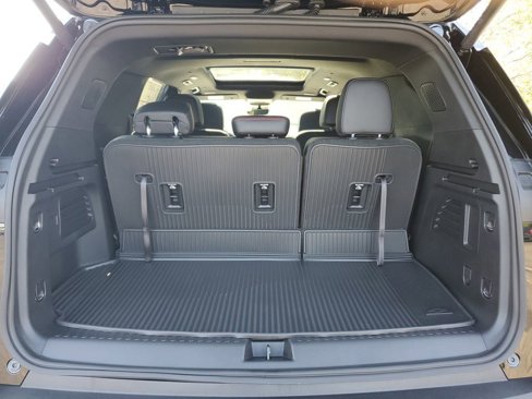 New 2026 Chevrolet Traverse Z71 w/ Driver Confidence Package image 8