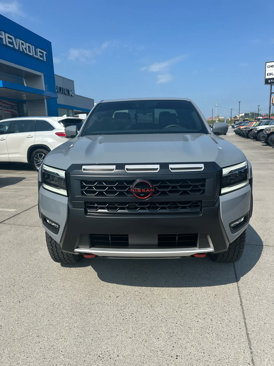 Used 2025 Nissan Frontier PRO-4X w/ Pro Premium Package image 3