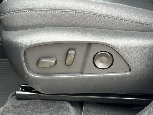 New 2026 Chevrolet Equinox LT w/ Convenience Package II image 15