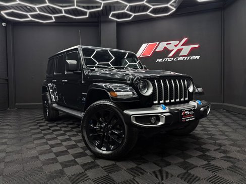 Used 2023 Jeep Wrangler Unlimited Sahara image 1