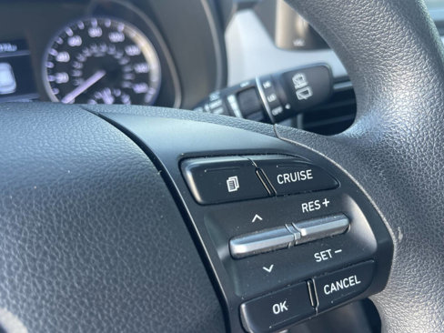 Used 2020 Hyundai Kona SE image 36
