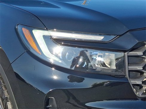 Certified 2025 Honda Ridgeline TrailSport image 9