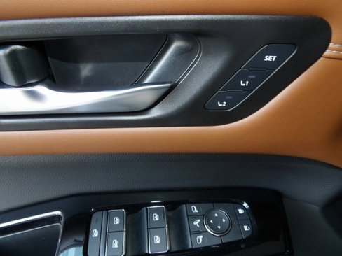 Certified 2023 Nissan Pathfinder Platinum image 28