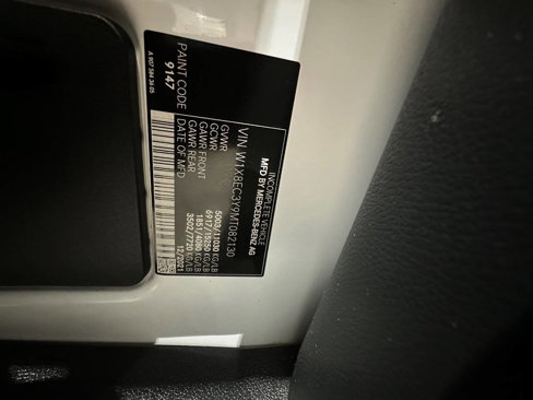 Used 2021 Mercedes-Benz Sprinter 3500 w/ Swivel Seat Package image 18