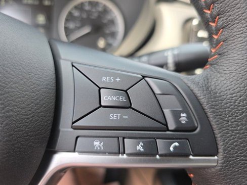 New 2025 Nissan Versa SR w/ Trunk Package image 12