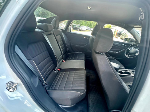 Used 2024 Volkswagen Jetta Sport image 23