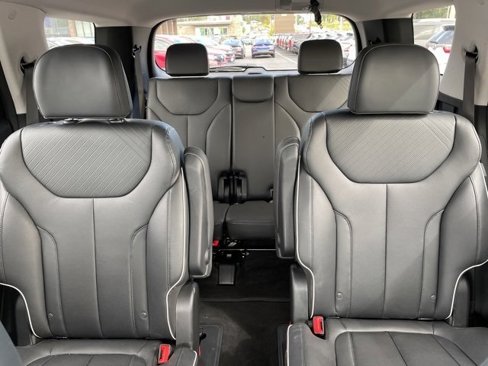 Used 2025 Hyundai Palisade SEL image 18