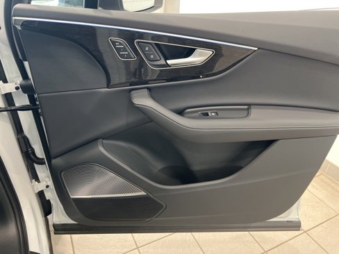 New 2025 Audi Q7 3.0T Prestige image 23