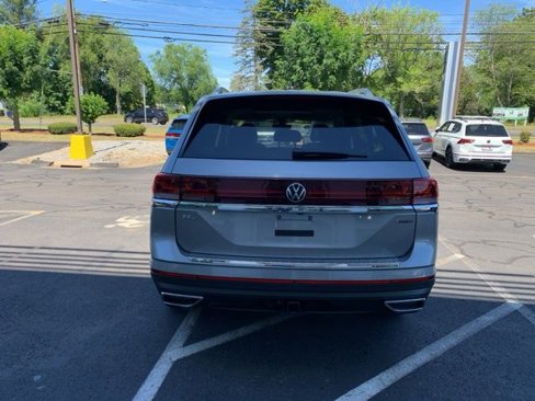 New 2025 Volkswagen Atlas SEL image 4