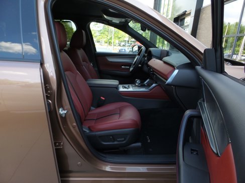 Certified 2025 MAZDA CX-70 Plug-In Hybrid w/ Premium Plus image 42