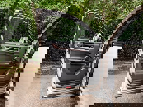 New 2025 Porsche Cayenne Coupe image 22
