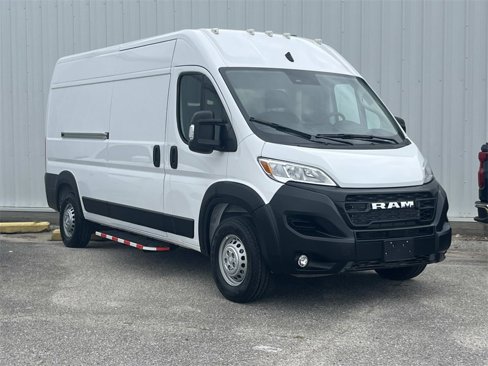 Used 2025 RAM ProMaster 2500 w/ Convenience Group image 3