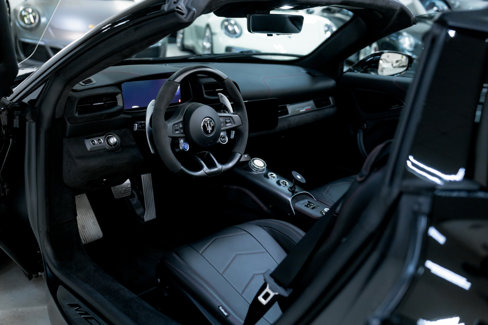 Used 2023 Maserati MC20 Spyder image 2