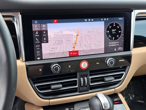 New 2025 Porsche Macan image 19