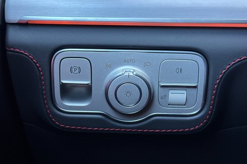 New 2026 Mercedes-Benz GLE 63 AMG S image 27