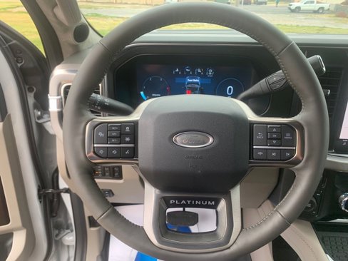 New 2026 Ford F250 Platinum w/ Platinum Plus Package image 15