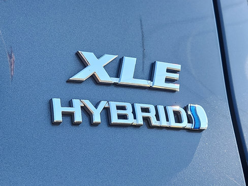 Used 2024 Toyota RAV4 XLE image 30