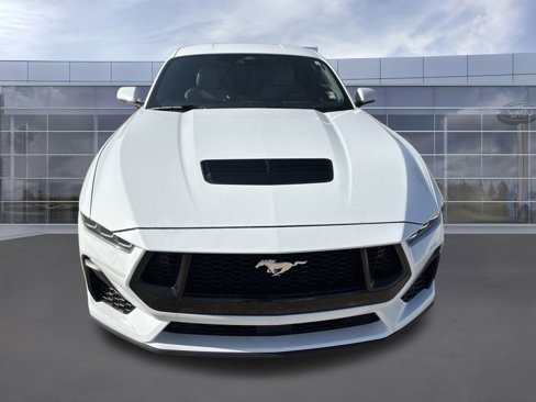 Used 2024 Ford Mustang GT Premium image 9